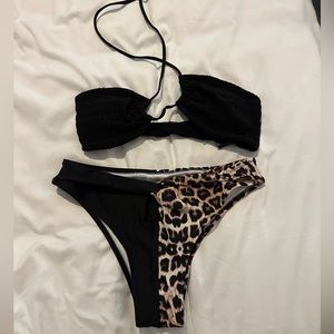 Selling as a set !!! Never worn !! So cute high waisted bottoms